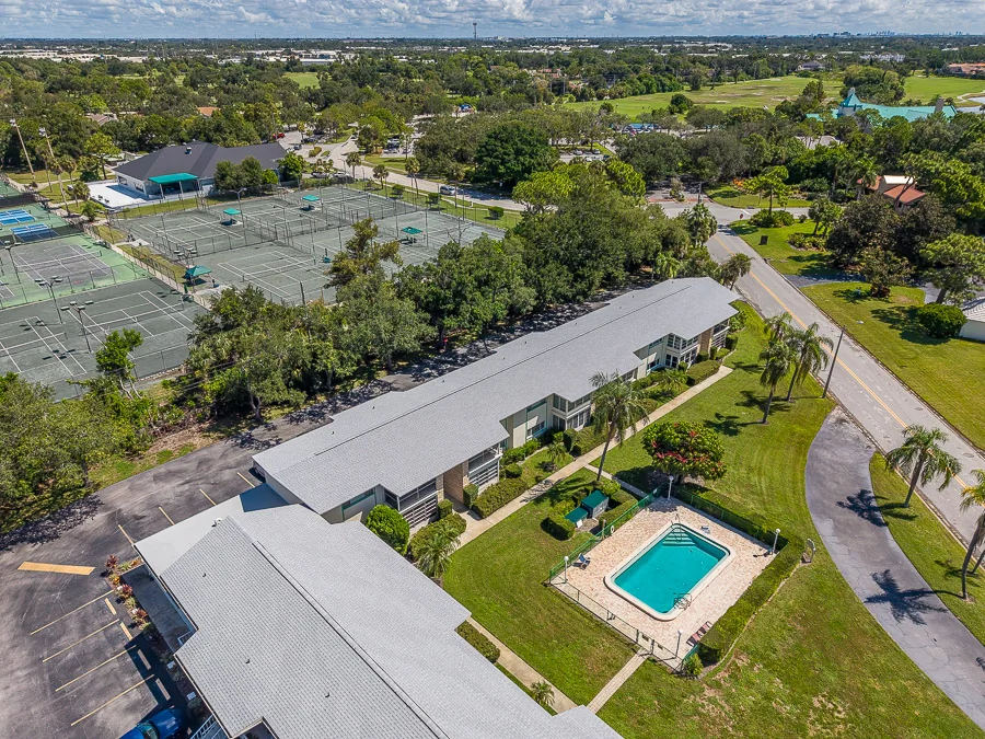 Real estate photography — 8301 Bardmoor Boulevard unit 110, Seminole, Florida, 33777 | 4D Productions