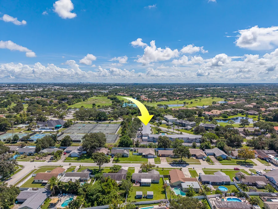 Real estate photography — 8301 Bardmoor Boulevard unit 110, Seminole, Florida, 33777 | 4D Productions