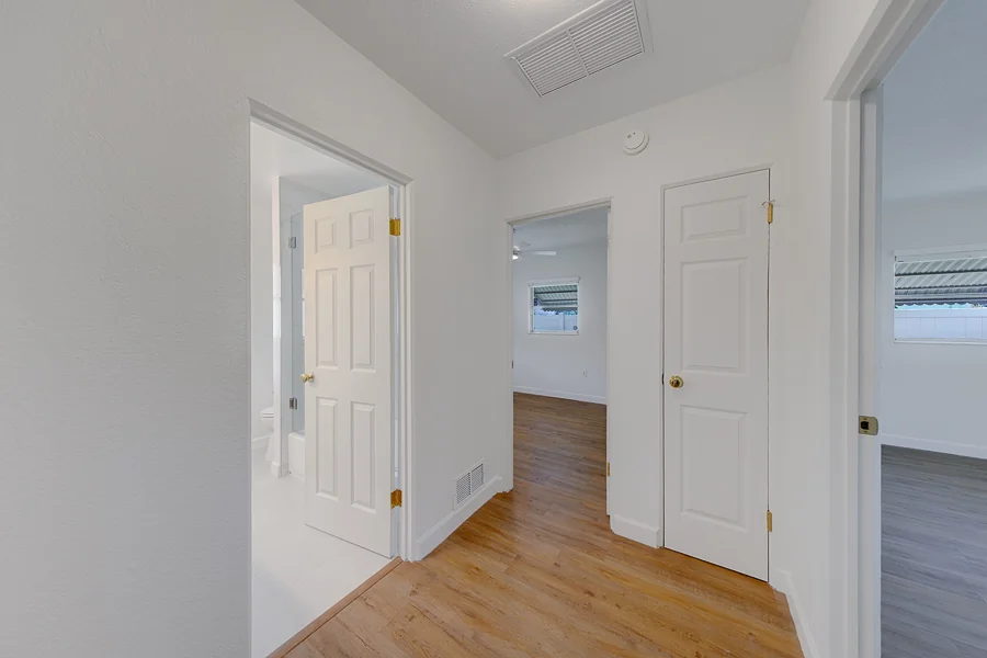 Real estate photography — 9741 52nd Terrace North, St. Petersburg, Florida, 33708 | 4D Productions