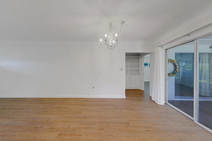 Real estate photography — 9741 52nd Terrace North, St. Petersburg, Florida, 33708 | 4D Productions