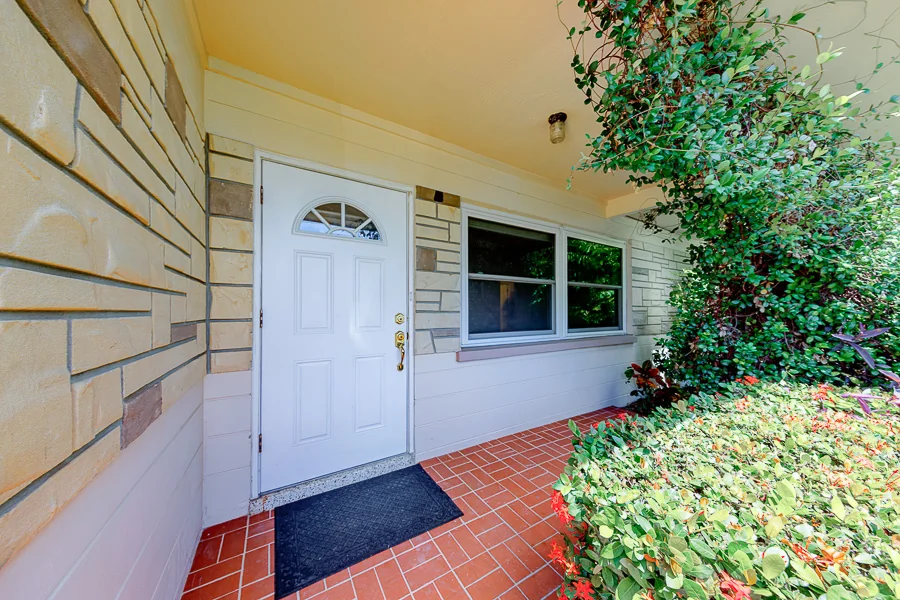 Real estate photography — 9741 52nd Terrace North, St. Petersburg, Florida, 33708 | 4D Productions