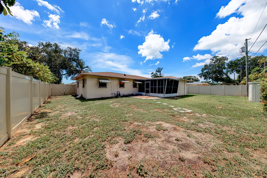 Real estate photography — 9741 52nd Terrace North, St. Petersburg, Florida, 33708 | 4D Productions