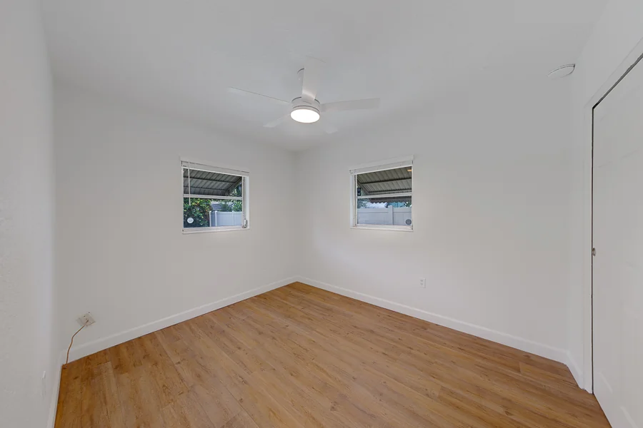 Real estate photography — 9741 52nd Terrace North, St. Petersburg, Florida, 33708 | 4D Productions