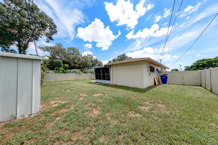 Real estate photography — 9741 52nd Terrace North, St. Petersburg, Florida, 33708 | 4D Productions