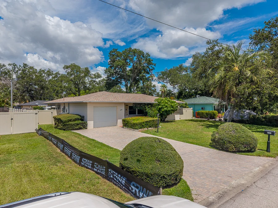 Real estate photography — 9741 52nd Terrace North, St. Petersburg, Florida, 33708 | 4D Productions