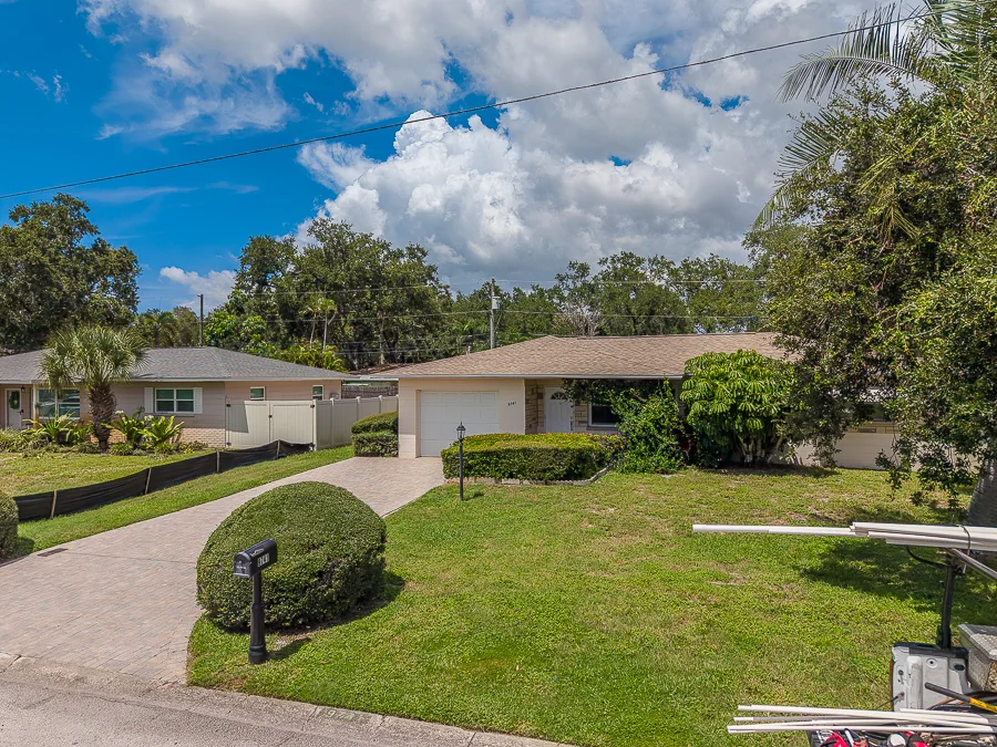 Real estate photography — 9741 52nd Terrace North, St. Petersburg, Florida, 33708 | 4D Productions