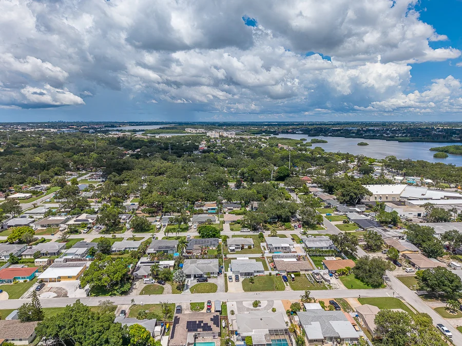 Real estate photography — 9741 52nd Terrace North, St. Petersburg, Florida, 33708 | 4D Productions