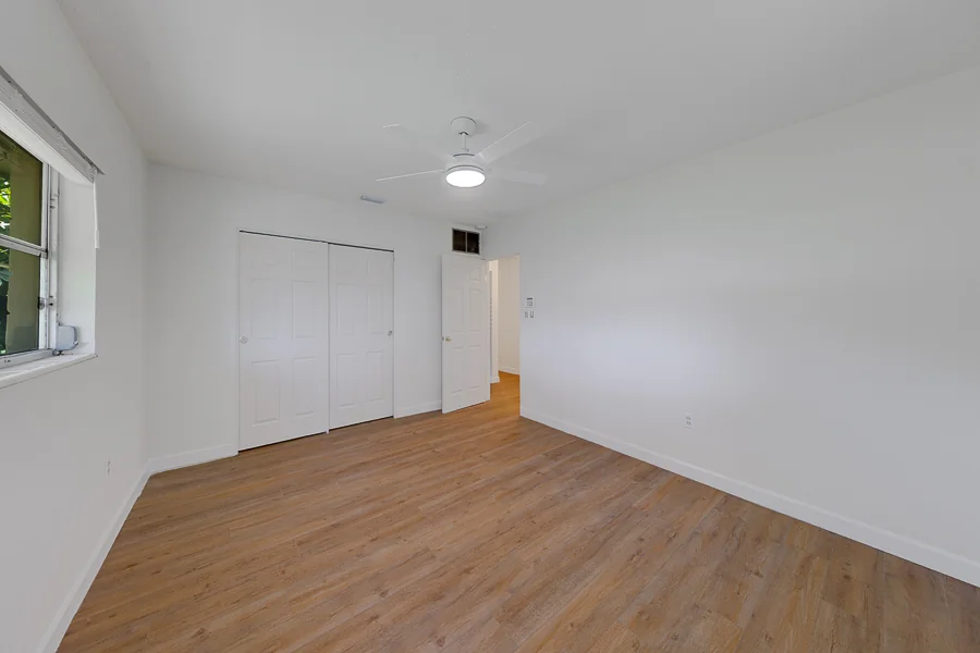 Real estate photography — 9741 52nd Terrace North, St. Petersburg, Florida, 33708 | 4D Productions