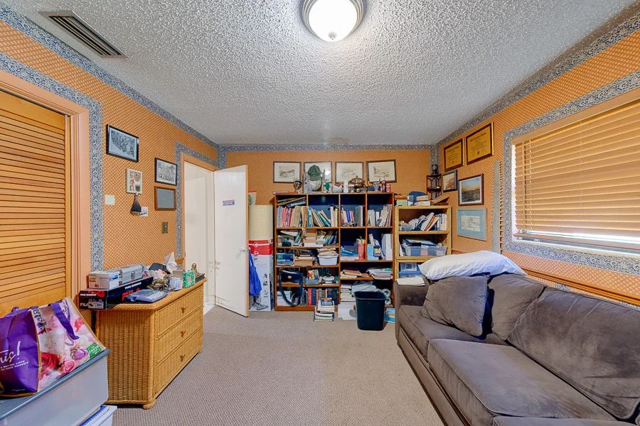 Real estate photography — 1105 Woodcrest Avenue, Clearwater, Florida, 33756 | 4D Productions