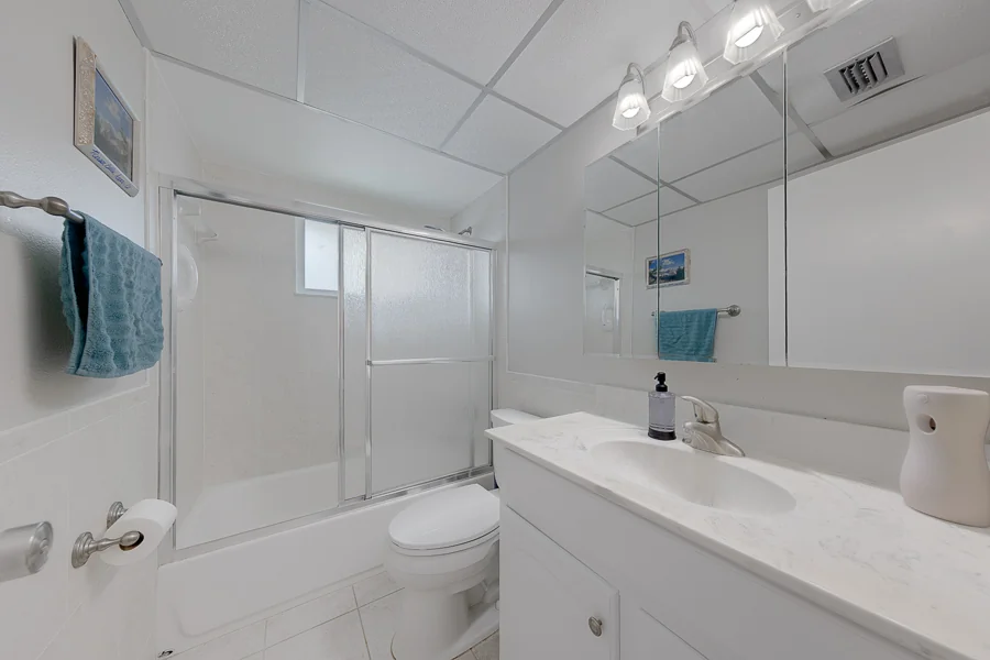 Real estate photography — 11224 82nd Ave Apt 310, Seminole Fl 33776 | 4D Productions