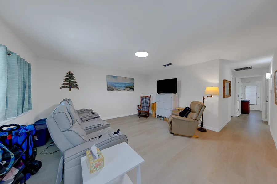 Real estate photography — 11224 82nd Ave Apt 310, Seminole Fl 33776 | 4D Productions