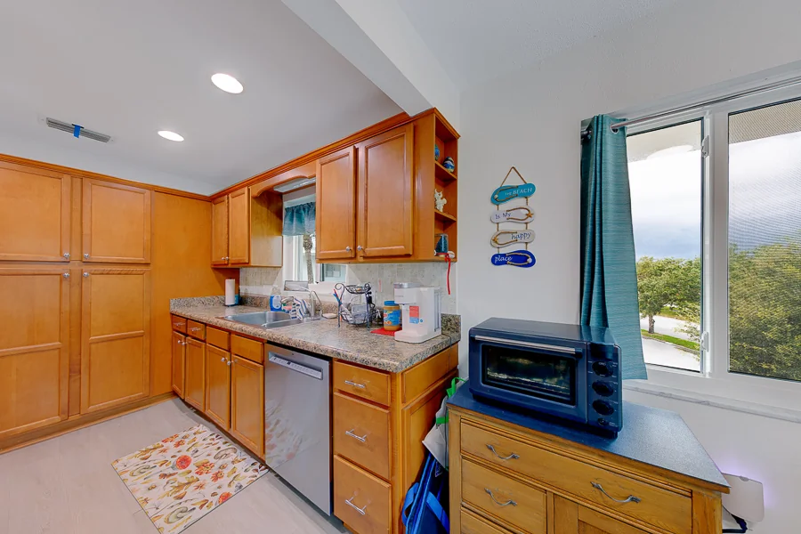 Real estate photography — 11224 82nd Ave Apt 310, Seminole Fl 33776 | 4D Productions