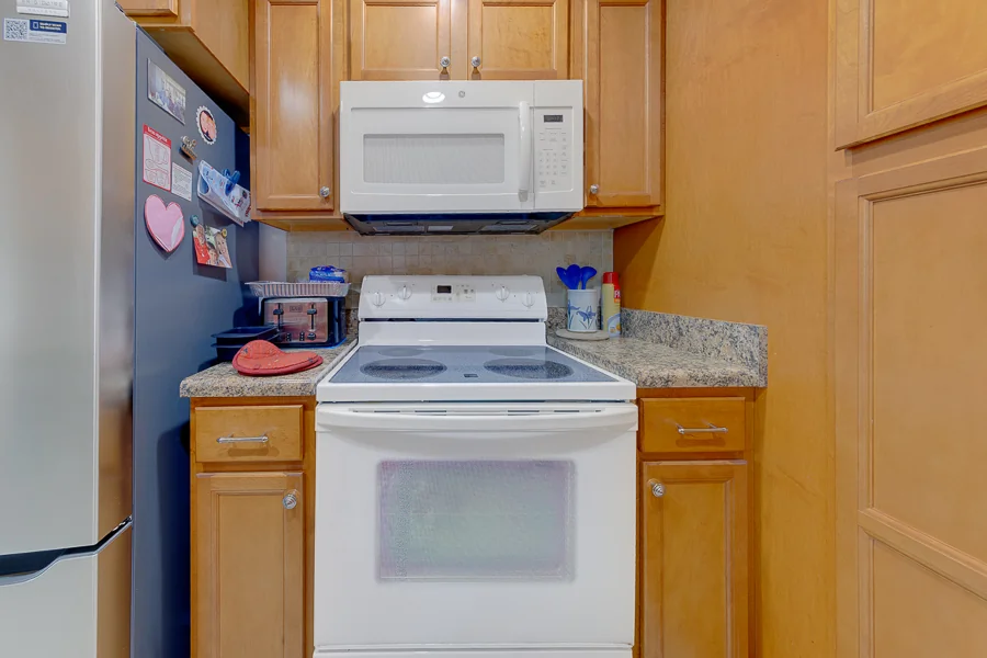 Real estate photography — 11224 82nd Ave Apt 310, Seminole Fl 33776 | 4D Productions