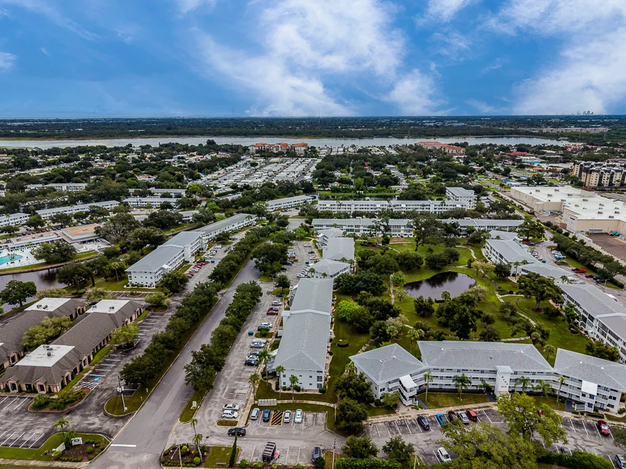 Real estate photography — 11224 82nd Ave Apt 310, Seminole Fl 33776 | 4D Productions