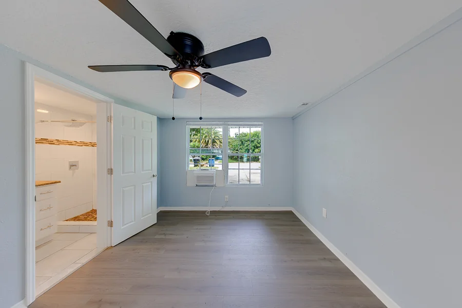 Real estate photography — 1309 Mary L Road, Clearwater, Florida, 33755 | 4D Productions