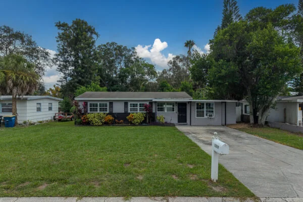 Real estate photography — 1309 Mary L Road, Clearwater, Florida, 33755 | 4D Productions