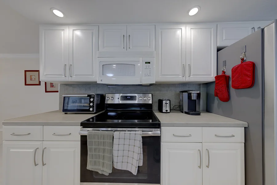 Real estate photography — 2061 Attache Court, Clearwater, Florida, 33764 | 4D Productions
