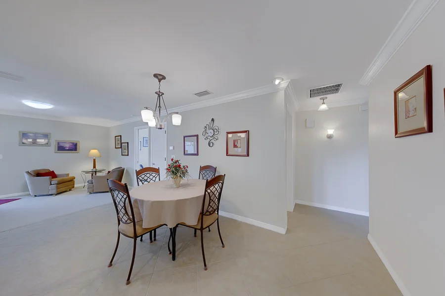 Real estate photography — 2061 Attache Court, Clearwater, Florida, 33764 | 4D Productions