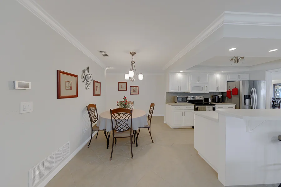 Real estate photography — 2061 Attache Court, Clearwater, Florida, 33764 | 4D Productions