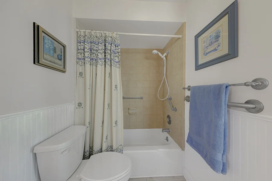 Real estate photography — 2061 Attache Court, Clearwater, Florida, 33764 | 4D Productions