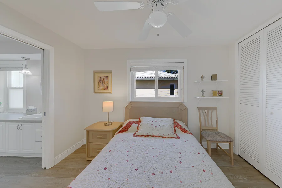 Real estate photography — 2061 Attache Court, Clearwater, Florida, 33764 | 4D Productions