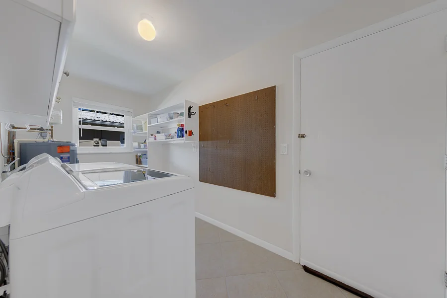 Real estate photography — 2061 Attache Court, Clearwater, Florida, 33764 | 4D Productions