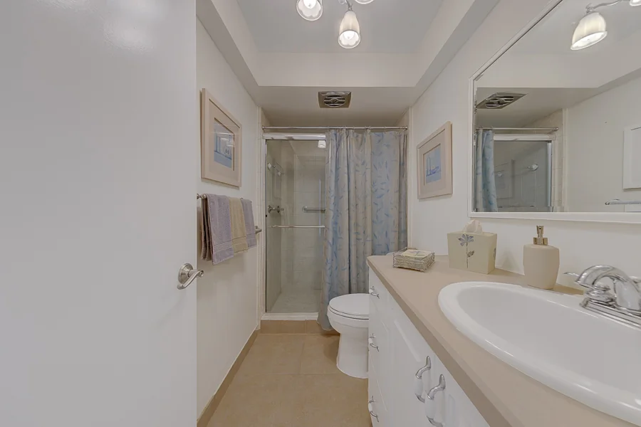 Real estate photography — 2061 Attache Court, Clearwater, Florida, 33764 | 4D Productions