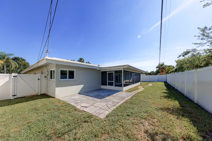 Real estate photography — 2061 Attache Court, Clearwater, Florida, 33764 | 4D Productions