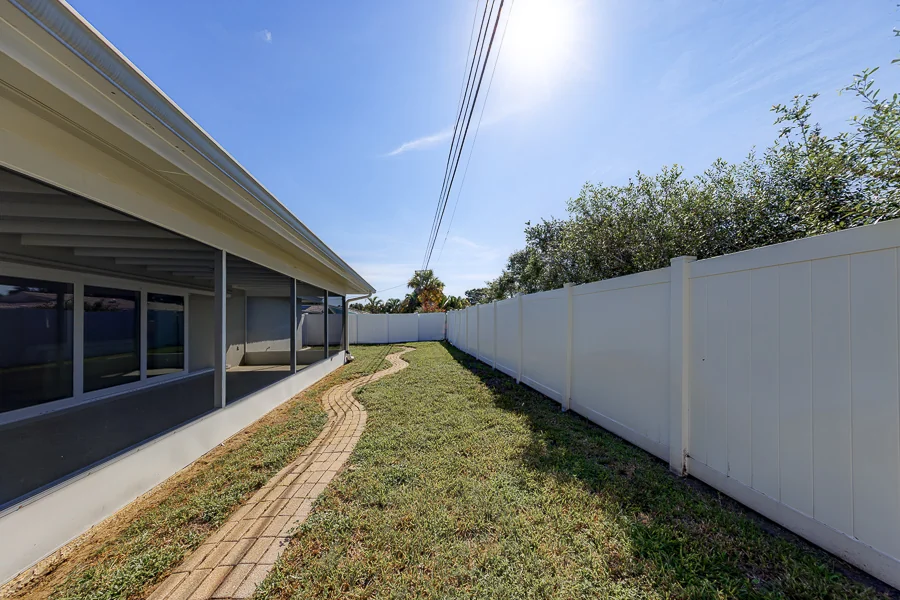 Real estate photography — 2061 Attache Court, Clearwater, Florida, 33764 | 4D Productions