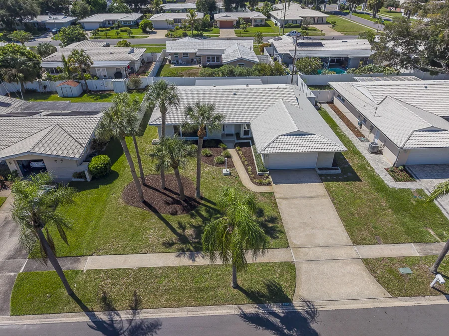 Real estate photography — 2061 Attache Court, Clearwater, Florida, 33764 | 4D Productions