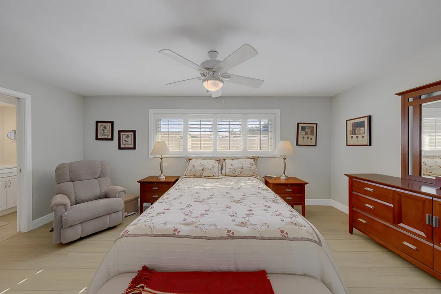 Real estate photography — 2061 Attache Court, Clearwater, Florida, 33764 | 4D Productions