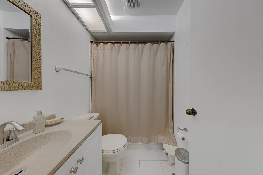 Real estate photography — 2460 Northside Drive, Clearwater, Florida, 33761 | 4D Productions