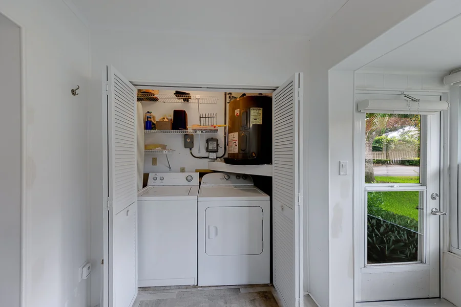 Real estate photography — 2460 Northside Drive, Clearwater, Florida, 33761 | 4D Productions