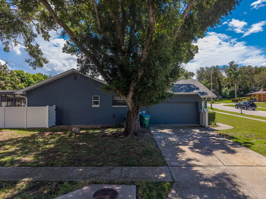 Real estate photography — 2709 Winding Way, Palm Harbor, Florida, 34683 | 4D Productions