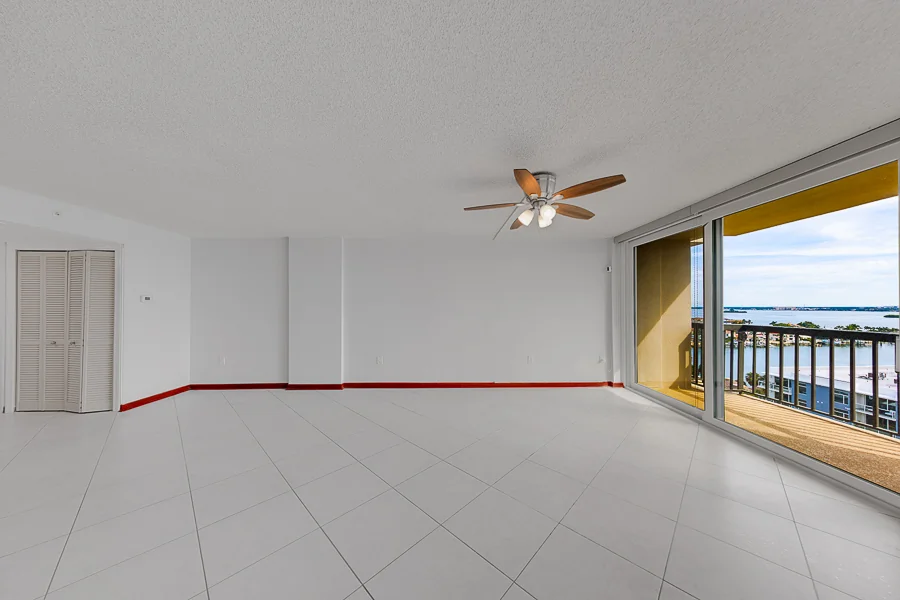 Real estate photography — 423 Mandalay Avenue, Clearwater Beach, Florida, 33767 | 4D Productions