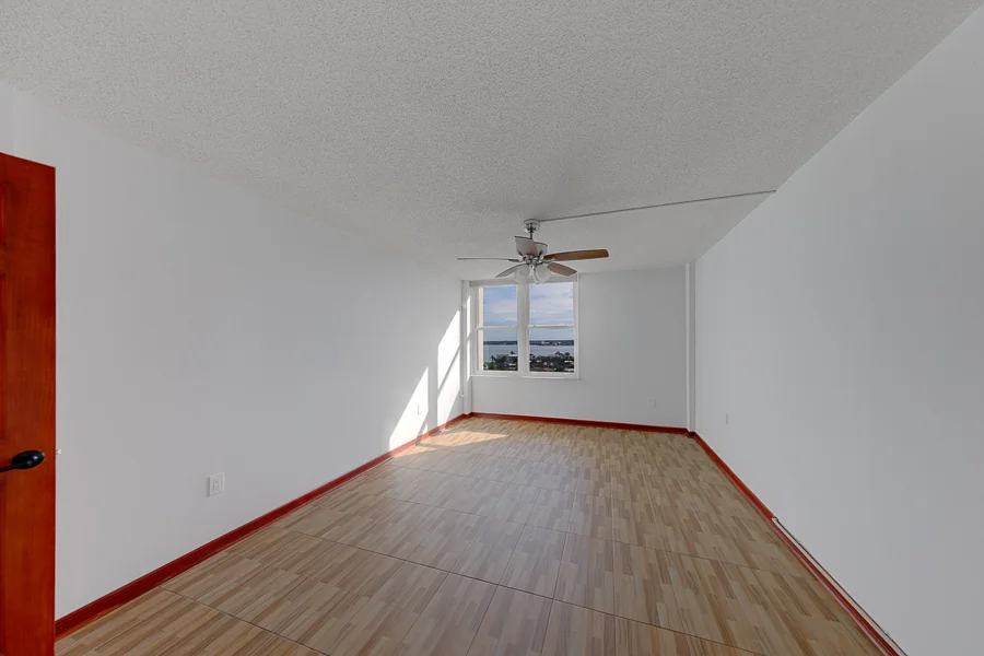 Real estate photography — 423 Mandalay Avenue, Clearwater Beach, Florida, 33767 | 4D Productions