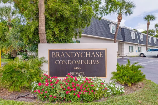 Real estate photography — 4325 Aegean Drive #130B, Tampa, Florida, 33611 | 4D Productions