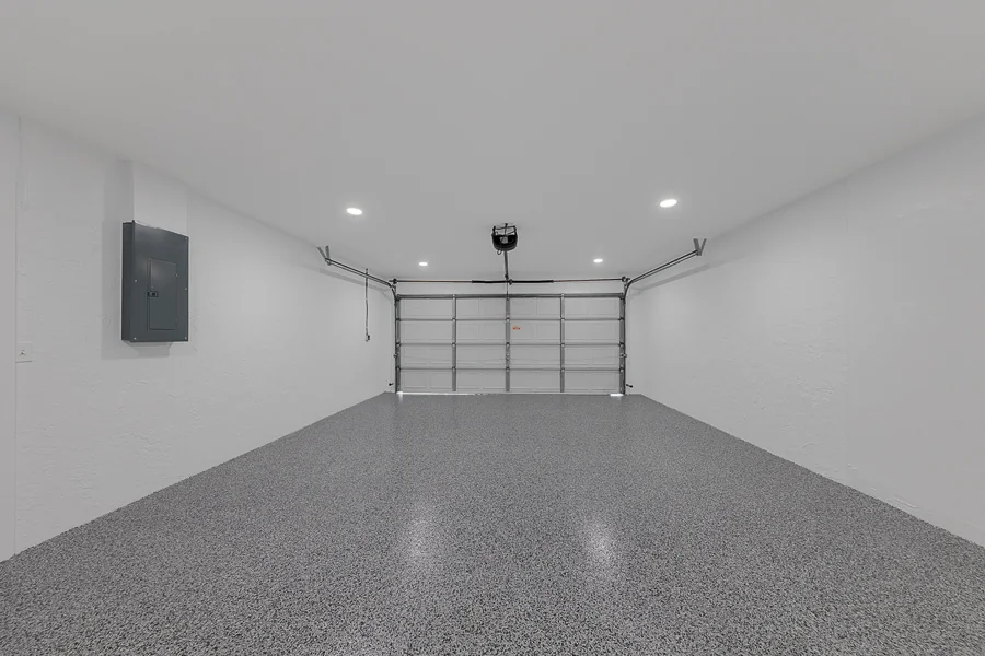 Real estate photography — 7026 68th Ave N Pinellas Park, FL 33781 | 4D Productions