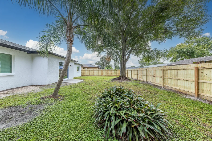 Real estate photography — 7026 68th Ave N Pinellas Park, FL 33781 | 4D Productions