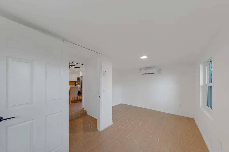 Real estate photography — 8122 Lark St, Seminole, FL, 33777 | 4D Productions