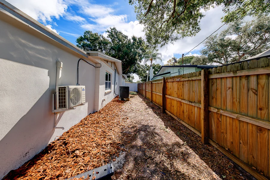 Real estate photography — 8122 Lark St, Seminole, FL, 33777 | 4D Productions