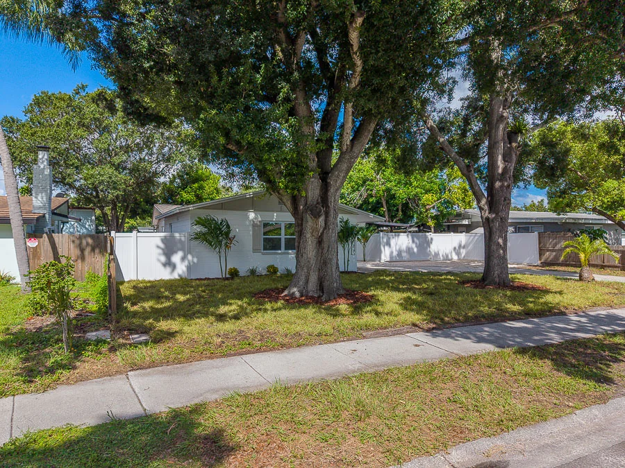 Real estate photography — 8122 Lark St, Seminole, FL, 33777 | 4D Productions