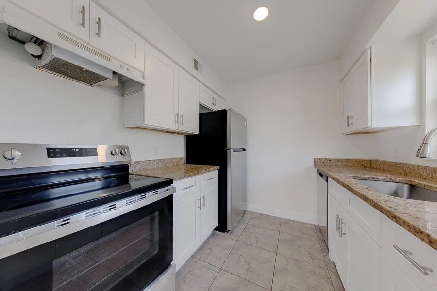 Real estate photography — 9218 Tudor Drive unit 101, Tampa, Florida, 33615 | 4D Productions