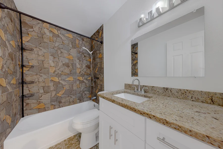 Real estate photography — 9218 Tudor Drive unit 101, Tampa, Florida, 33615 | 4D Productions