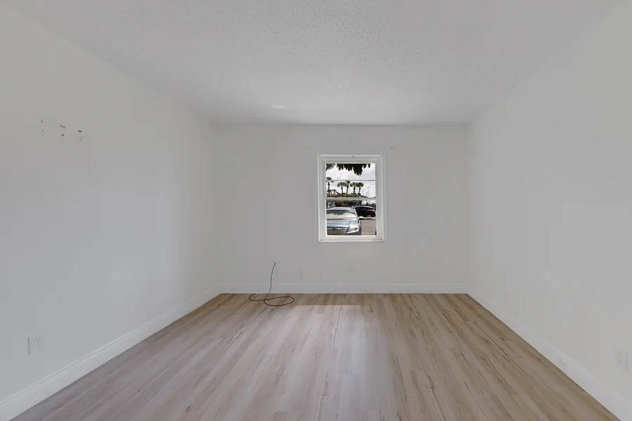 Real estate photography — 9218 Tudor Drive unit 101, Tampa, Florida, 33615 | 4D Productions