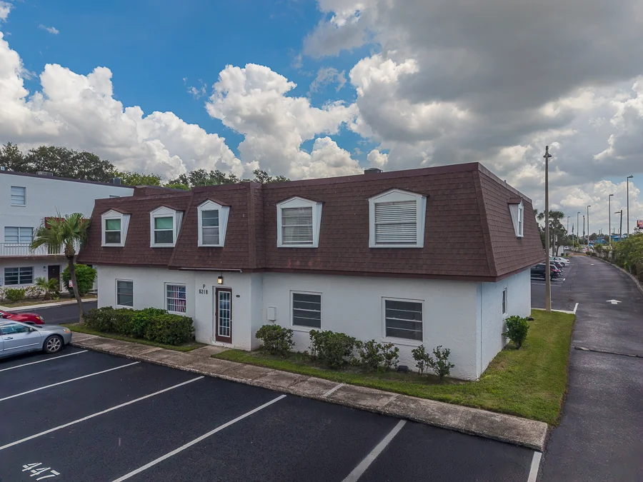 Real estate photography — 9218 Tudor Drive unit 101, Tampa, Florida, 33615 | 4D Productions