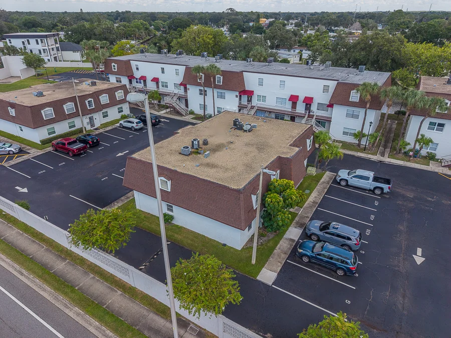 Real estate photography — 9218 Tudor Drive unit 101, Tampa, Florida, 33615 | 4D Productions