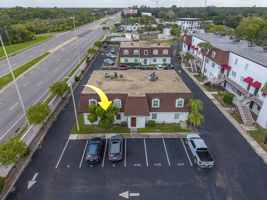 Real estate photography — 9218 Tudor Drive unit 101, Tampa, Florida, 33615 | 4D Productions