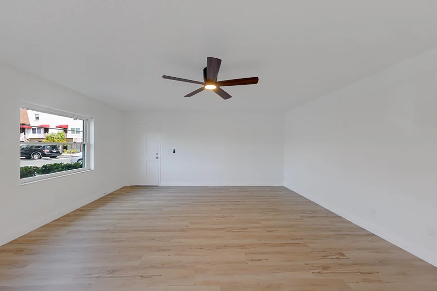 Real estate photography — 9218 Tudor Drive unit 101, Tampa, Florida, 33615 | 4D Productions