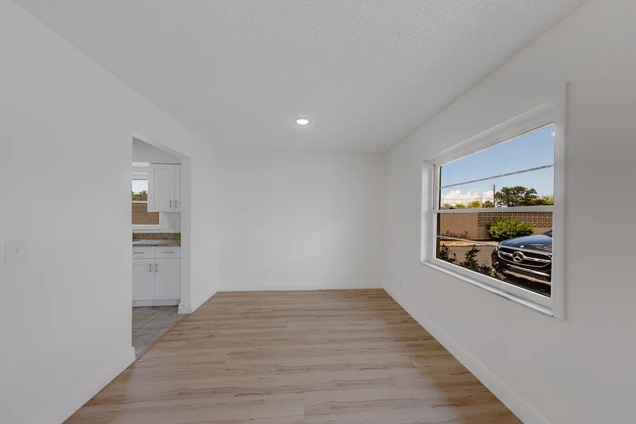 Real estate photography — 9218 Tudor Drive unit 101, Tampa, Florida, 33615 | 4D Productions
